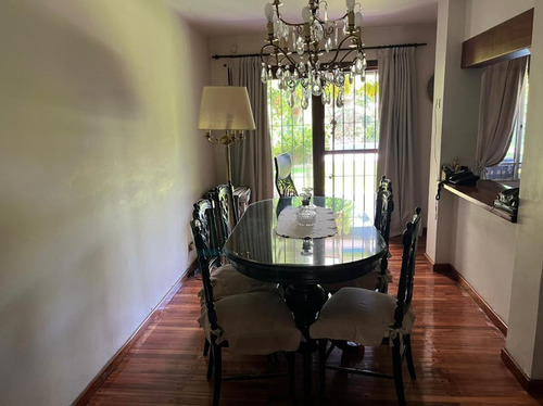 Imagen 6 de 25 de Challet En 2 Plantas , 3 Dorm , Hermoso Jardin, Cerca De Av Del Libertador