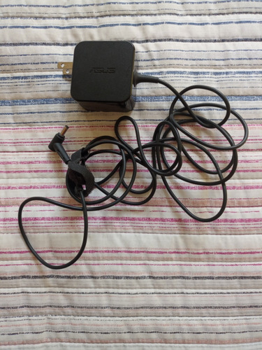 Laptop Asus X441n Con Detalles (Usado)
