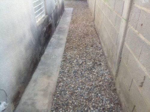 Imagen 17 de 30 de Casas En Venta Barquisimeto El Cuji, Selena Pacheco Tlf. 04245197639. Codigo 22-15550 Lara, Venezuela
