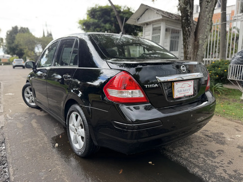 Nissan Tiida Sd 1.8 Premium