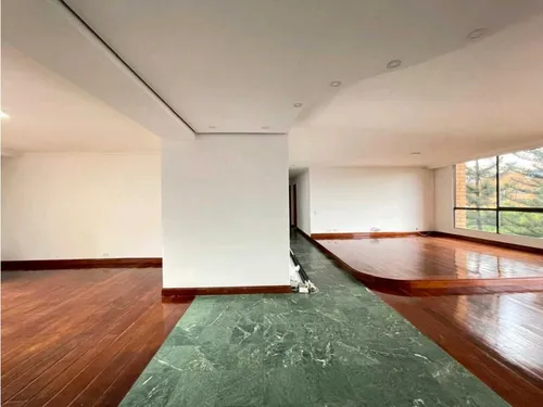 En Venta Apartamento En Los Balsos, El Poblado