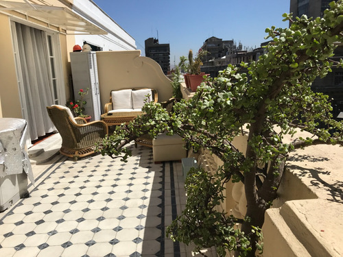 Hermoso Penthouse Restaurado En Casco Histórico