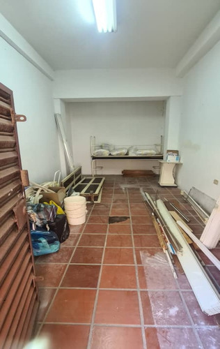 Venta Local Comercial Santa Monica. Cm