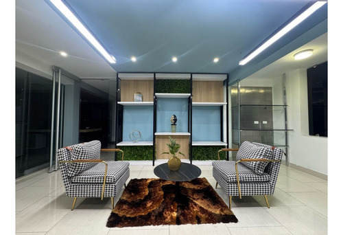 Se Alquila Casa Acondicionada Para Oficina 1006m2 Chuao 3597