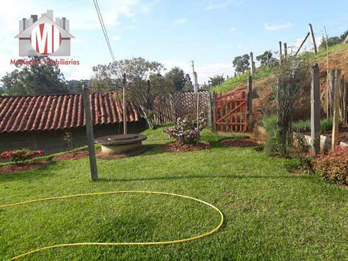 Chácara Com 02 Dormitórios, Bem Cuidada, Terreno Plano, Bairro Povoado À Venda, 1000 M² Por R$ 220.000 - Zona Rural - Pedra Bela/sp - Ch0082