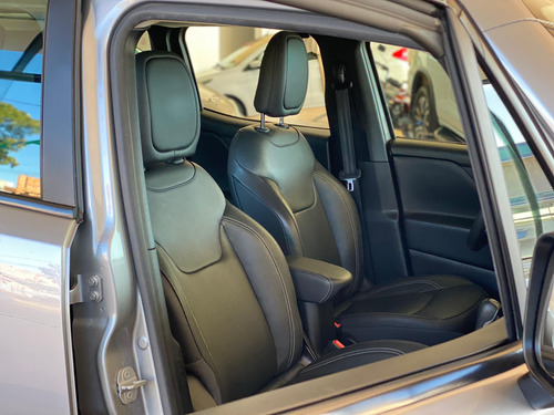 Jeep Renegade 1.8 Longitude Flex Aut. 5p