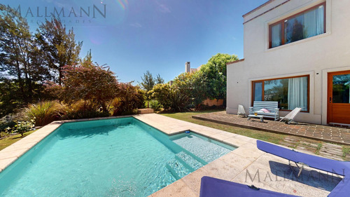 Venta Sobre Laguna En Estancias Del Rio - Mallmann Propiedad