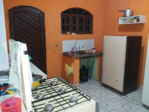 Imagem 6 de 16 de Casa 2 Dormitórios 100 Metros Da Pista - 2201