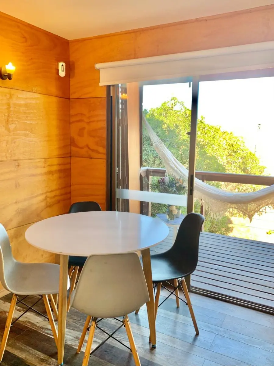 Imagen 4 de 12 de Casa Arriendo A Pasos De Costanera Con Vista Al Mar