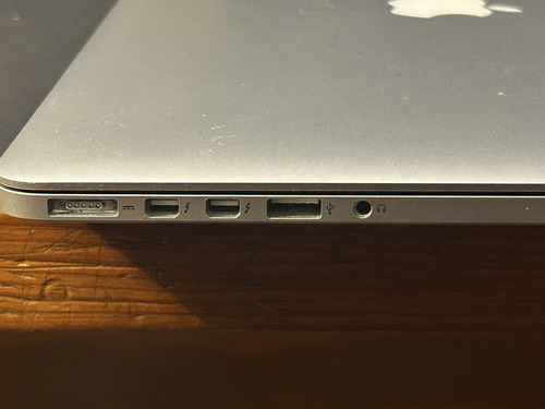 Apple Macbook Pro 15 Mid 2015 Retina. Ssd 500 Gb, 16 Gb Ram. (Usado)