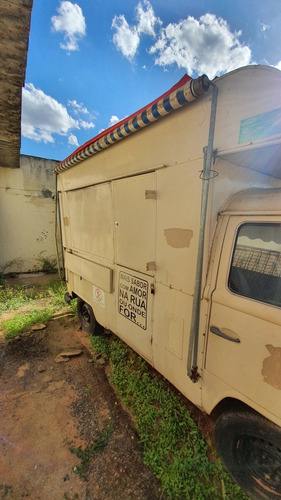 Perua Kombi Food Truck