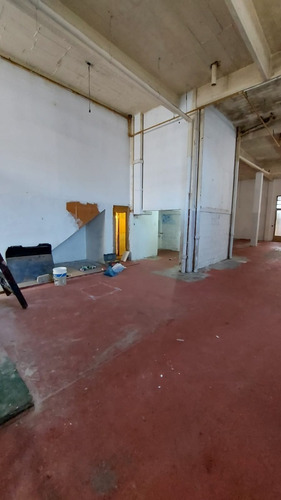 Imagen 9 de 19 de Dueño Alquila Depósito De 200 M2 Zona Flores Sur