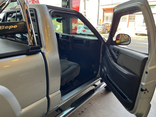 Chevrolet S-10 2.4 MPFI ADVANTAGE 4X2 CS 8V FLEX 2P MANUAL