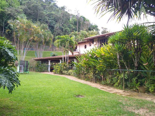 Imagen 2 de 30 de Se Vende Hermosa Casa Colonial 550m2 7h/6b/4p La Lagunita 7108