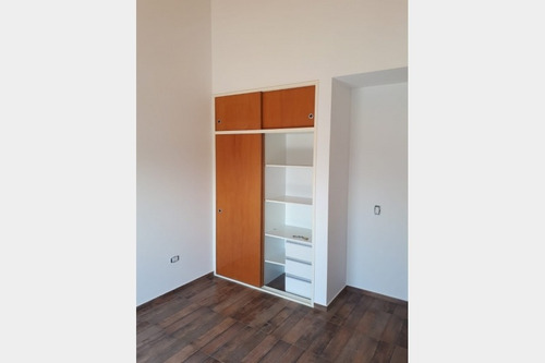 Imagen 9 de 11 de Triplex En Venta En Ramos Mejia