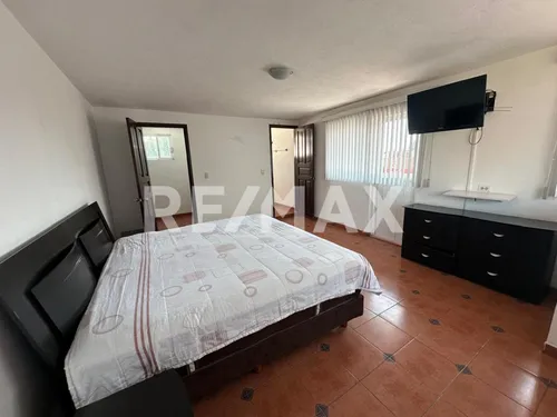Venta De Casa Residencial Con Oficinas En San Pedro Cholula, Puebla.