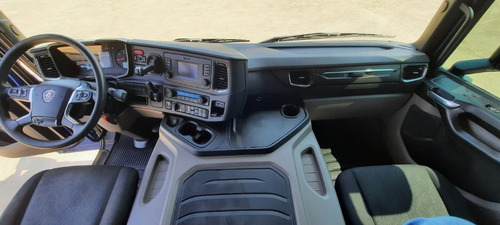 Scania P 410 6x2, Ano 2020/20 Opticruise Completa