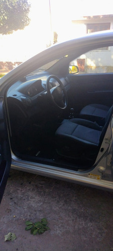 Imagen 8 de 16 de Chevrolet Aveo Lt 2010