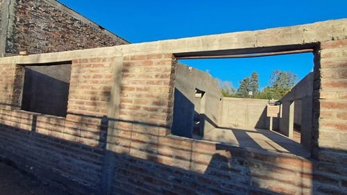 Venta Casa En Obra Gruesa-las Compuertas