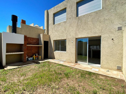 Imagen 6 de 18 de Venta Duplex Zona Norte Apto Credito