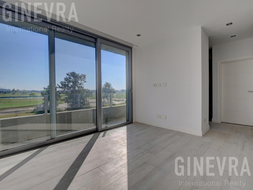 Casa En Venta A Estrenar En Nordelta, El Golf