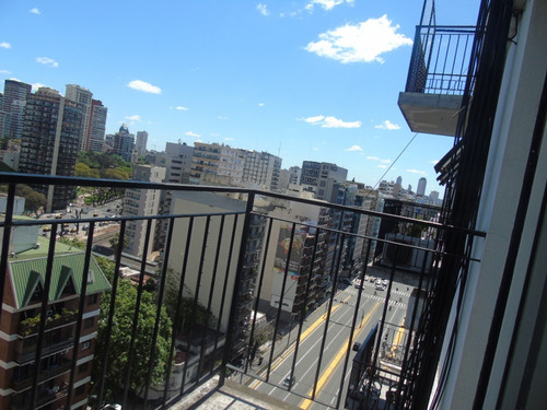 Imagen 3 de 9 de 2 Ambientes En Piso Super Alto Todo Externo Con Balcón - Todo Sol En Belgrano Chico