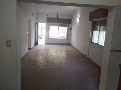 Imagen 4 de 12 de Venta Casa 2 Dormitorios Cercana Centro Funes