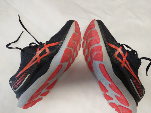 Zapatillas Asics Gel Cumulus Talle 41 (Usado)