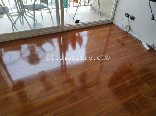 Imagen 2 de 10 de Instalación De Piso Flotante Laminado