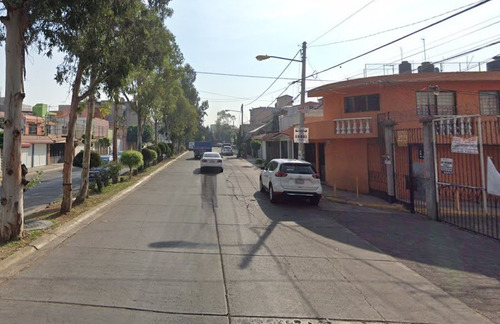 Casa Con Excelente Mantenimiento Y Ubicación Arf
