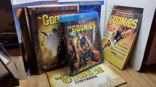 Priviet Pelicula The Goonies Blu-ray (Usado)