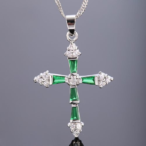 Colgante Cruz Rizilia Con Cadena 18 Y Esmeralda Verde Simul