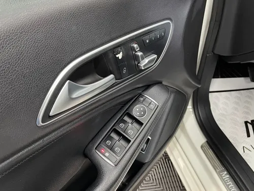 Mercedes-Benz Clase CLA 1.6 200 Sport At