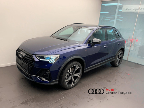 Audi Q3 Audi Q3 Performance Black 2.0