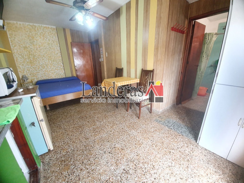 Imagen 20 de 29 de Venta En Block - 3 Locales + 8 Departamentos De 2 Y 1 Amb. - Una Cuadra Del Mar
