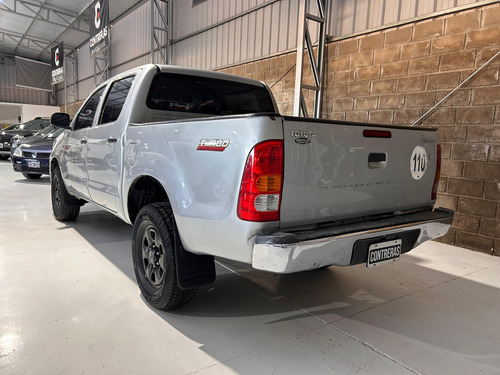 Toyota Hilux Pick-Up 2.5 Cab Doble 4x2