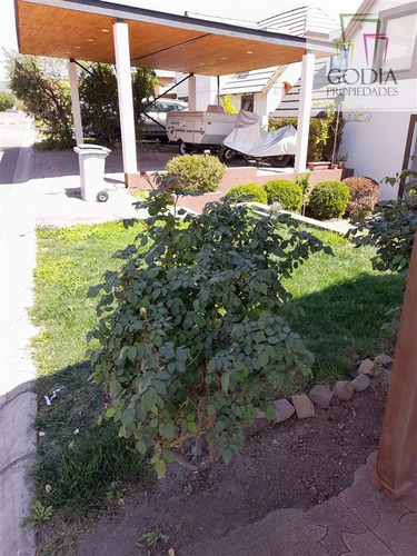 Imagen 25 de 29 de Casa En Venta De 4 Dorm. En La Florida