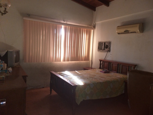 Imagen 7 de 12 de Venta De Terreno Con Casa Barcelona El Recreo
