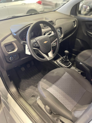 Imagen 23 de 25 de Suv Chevrolet Spin 1.8 Nafta Lt Manual 5 Asientos 105cv Ep