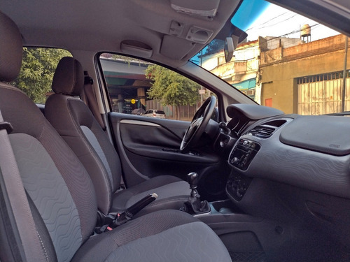 Imagen 9 de 10 de Fiat Punto 2013 Como Nuevo !!!!