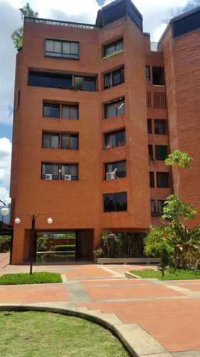 Imagen 15 de 15 de Alquiler Apartamento En Colinas De Valle Arriba 362 M2