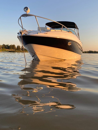 Lancha Quicksilver 2400
