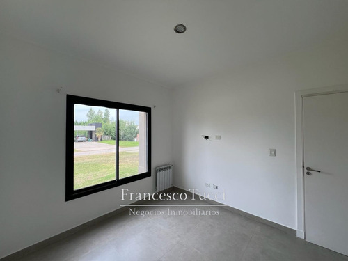 Casa En Venta 5 Ambientes Santa Irene, Comarcas Del Luján