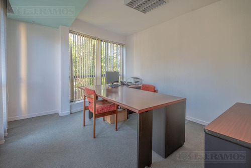 Alquiler De Oficina De 260 M2 En San Isidro