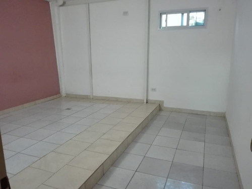 Imagen 3 de 8 de Alquiler Departamento Con Cochera Para Uso Comercial