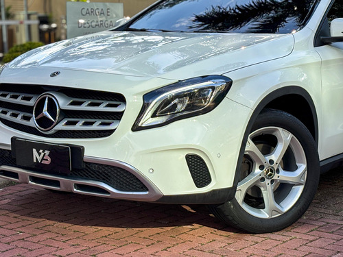 Mercedes-Benz Classe GLA 1.6 Advance Turbo Flex 5p