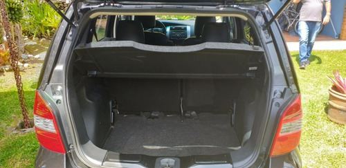 Nissan Livina 1.8 Flex Automática Impecável