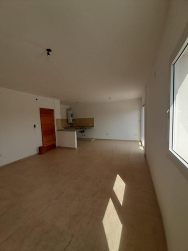 Imagen 5 de 30 de Edificio Comercial - Cañuelas