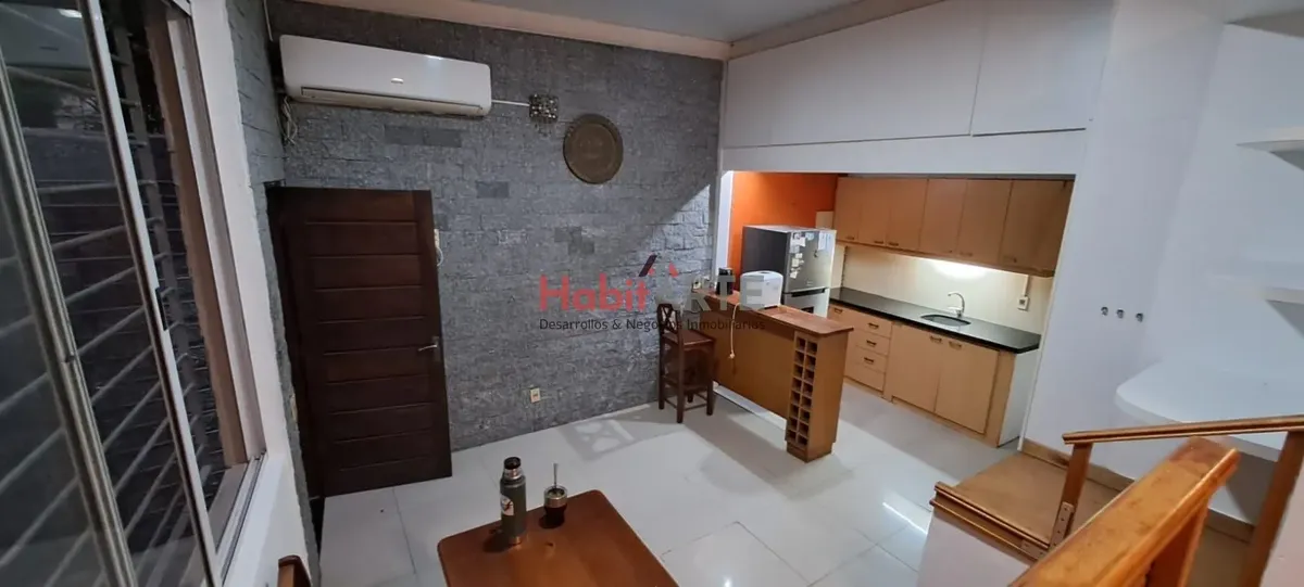 Apartamento En Alquiler De 2dorm, Patio Con Parrillero Ubicado En Pocitos · Foto 2