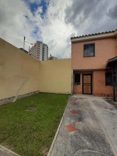 Venta De Thownhouse En Naguanagua El Rincon De 160m2